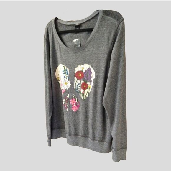 Torrid Plus Size Floral Broken Heart Sweater/Top. - Picture 7 of 10